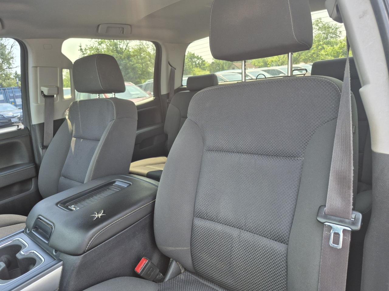 2017 Chevrolet Silverado 1500 LT Z71 5.3L 4X4 CREW CAB Photo12