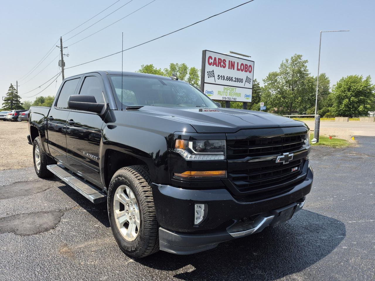 2017 Chevrolet Silverado 1500 LT Z71 5.3L 4X4 CREW CAB Photo23