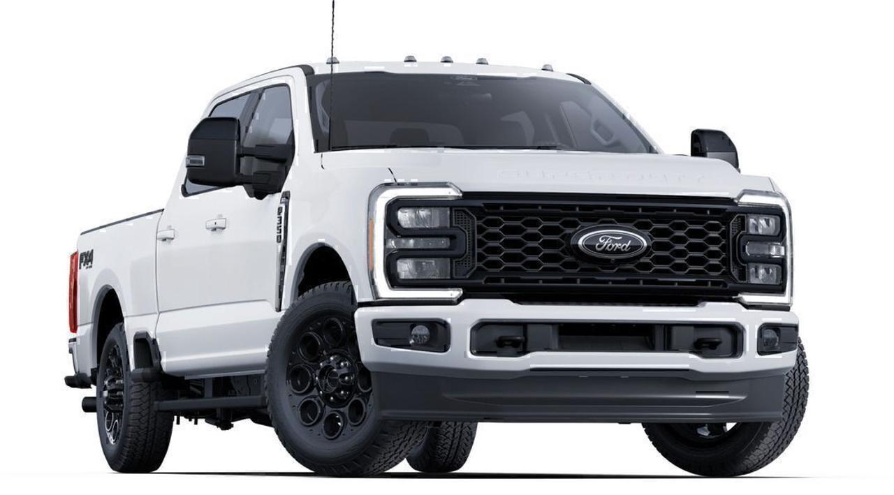 2025 Ford Super Duty F-350 XLT Photo