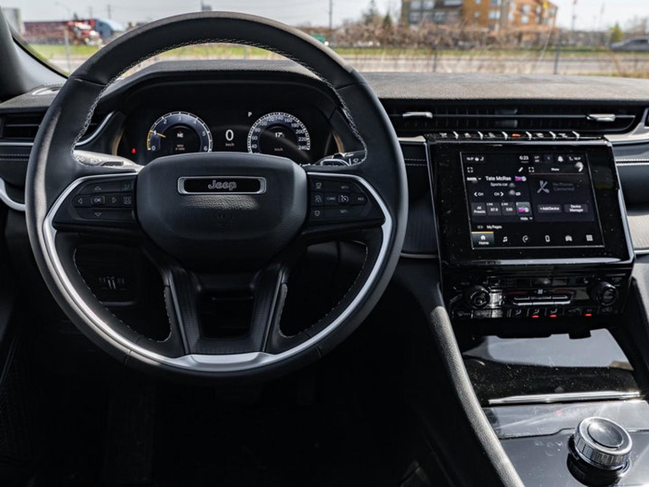 2025 Jeep Grand Cherokee Altitude Photo