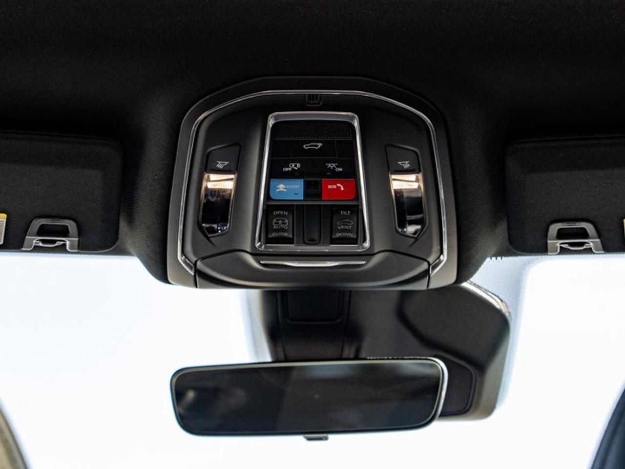 2025 Jeep Grand Cherokee Altitude Photo