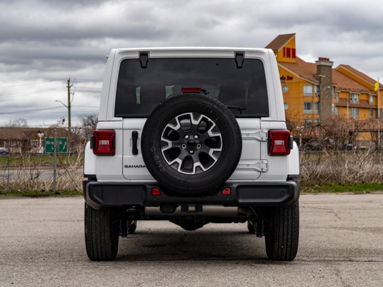 2025 Jeep Wrangler Sahara Photo