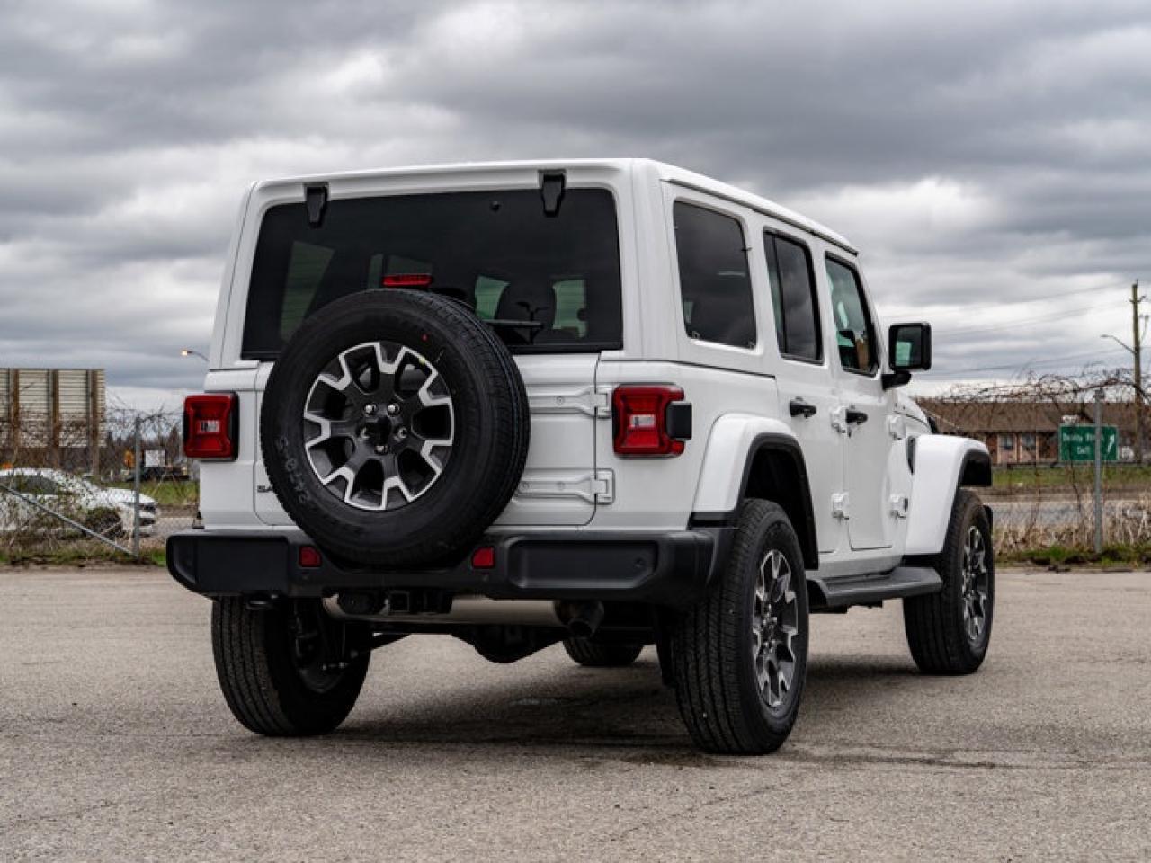 2025 Jeep Wrangler Sahara Photo