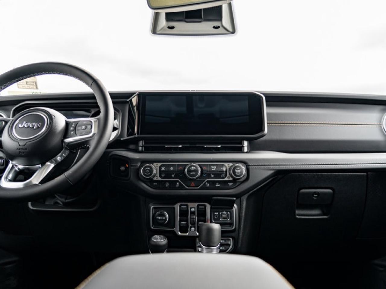 2025 Jeep Wrangler Sahara Photo