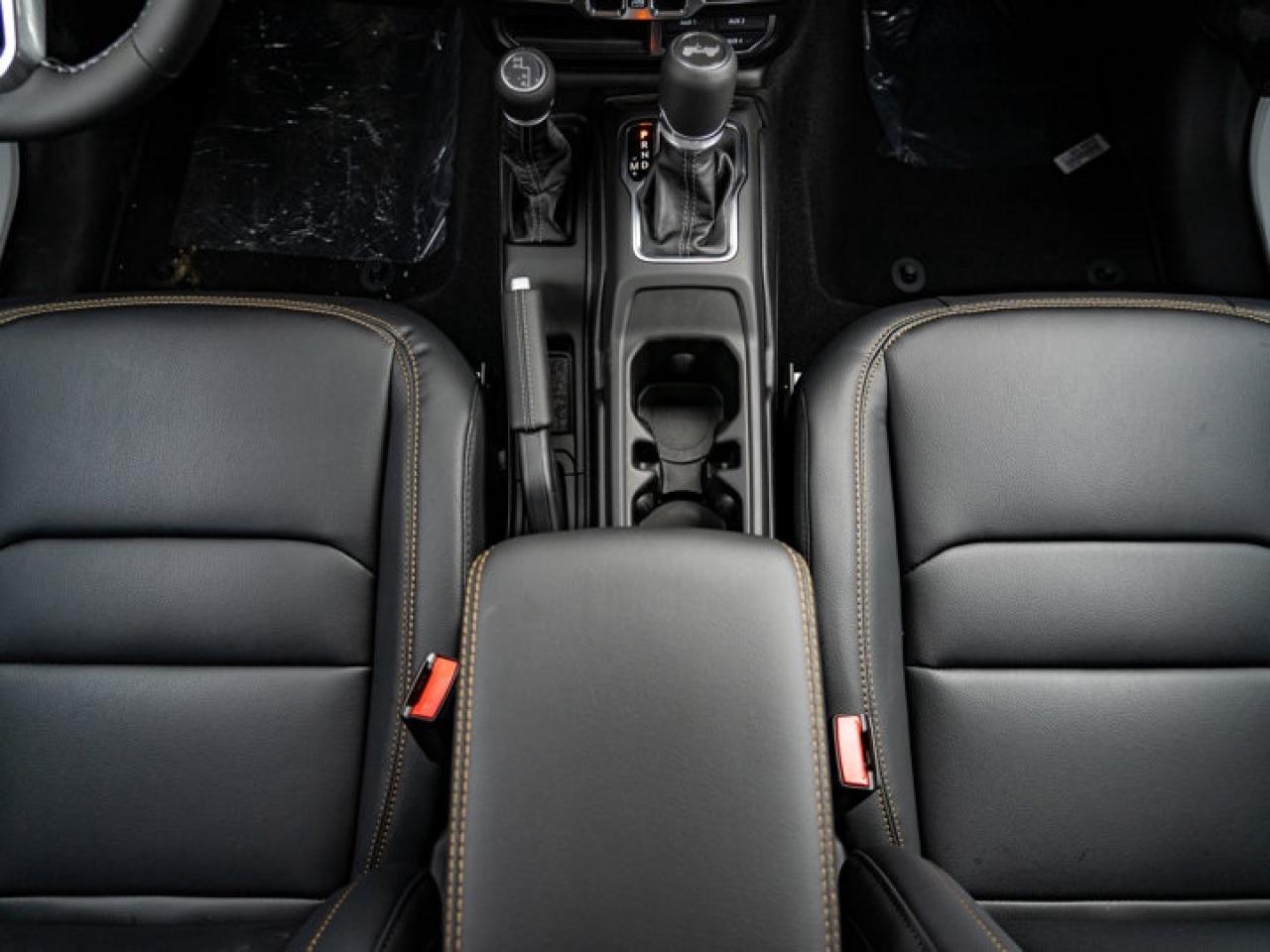 2025 Jeep Wrangler Sahara Photo