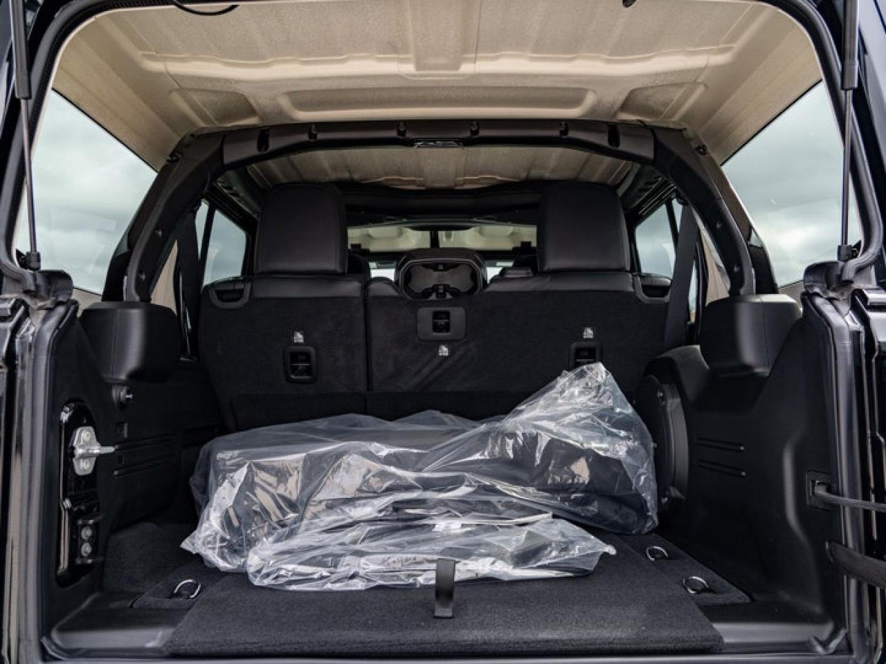 2025 Jeep Wrangler Sahara Photo