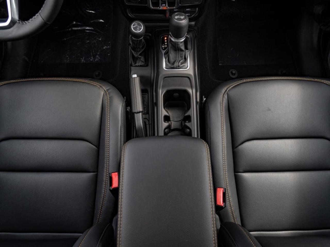 2025 Jeep Wrangler Sahara Photo