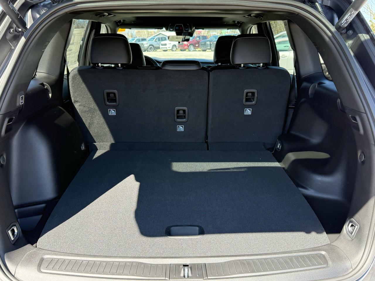 2025 Jeep Grand Cherokee ALTITUDE 4X4 Photo39
