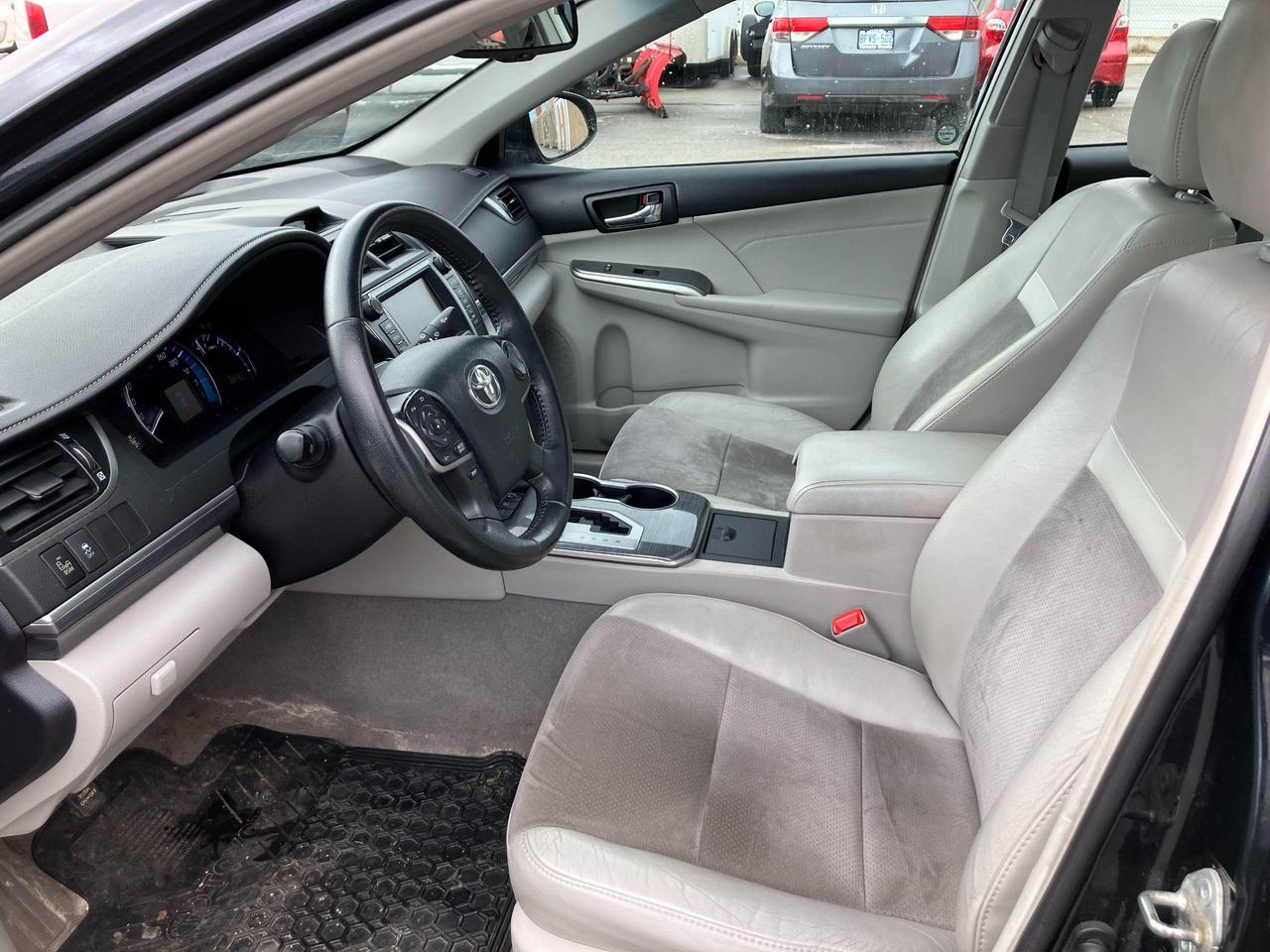 2013 Toyota Camry  Photo