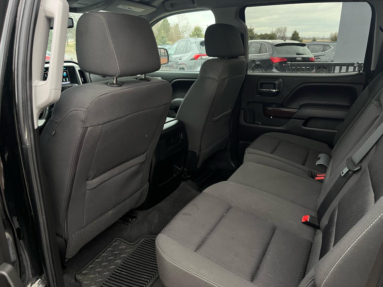 2018 GMC Sierra 1500 SLE | Heated Bucket Seats | Backup Camera | Bluetooth - Photo #10