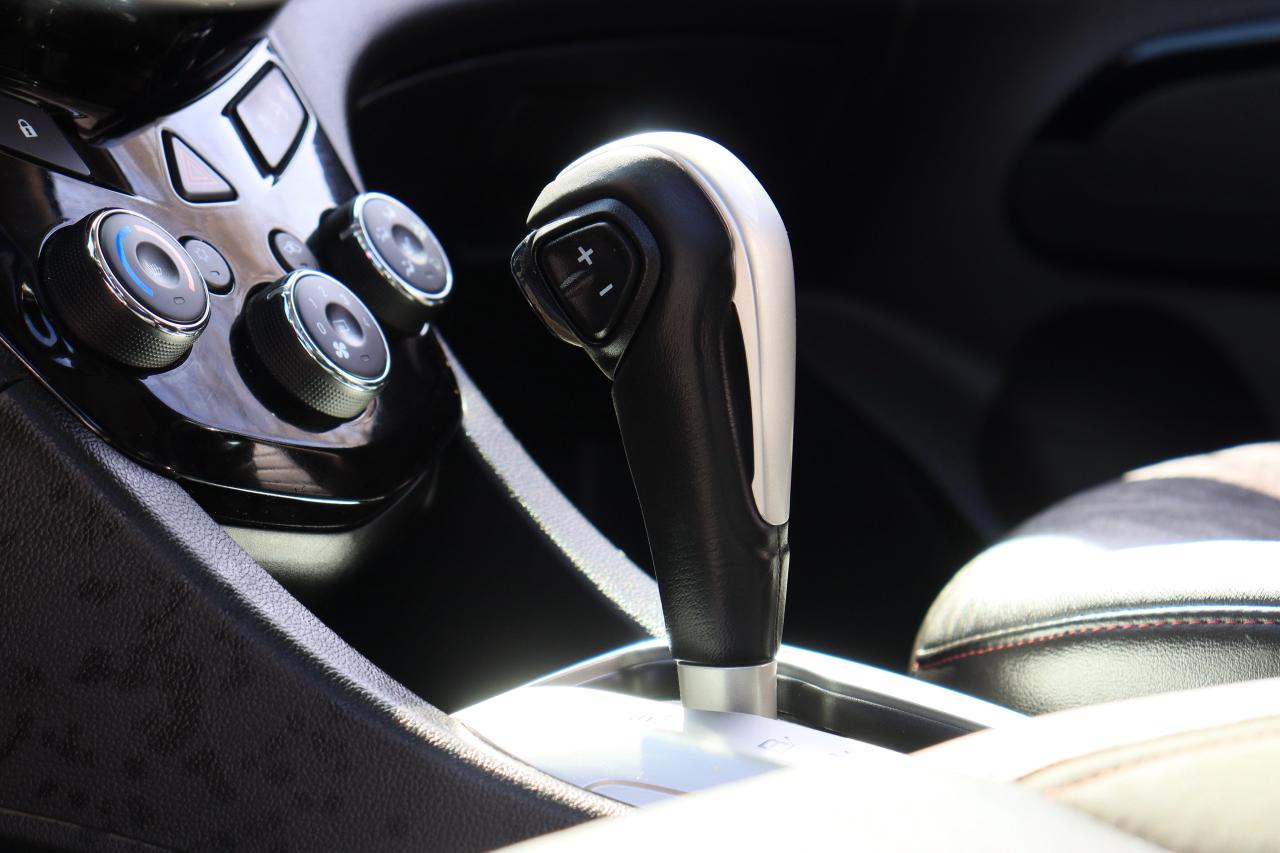 2016 Chevrolet Sonic RS | Auto | Leather | Sunroof | Alloys | Cam ++ Photo19