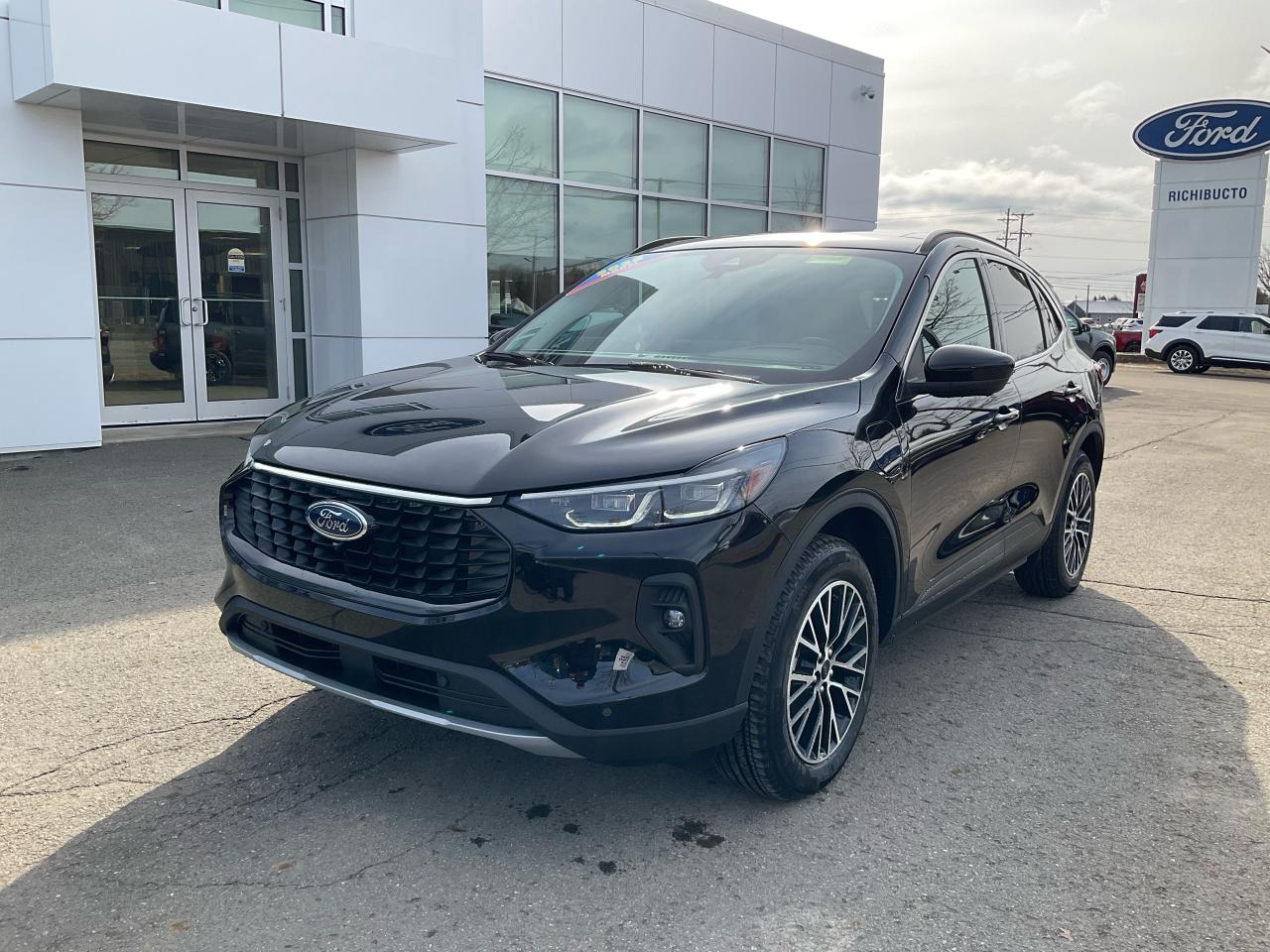 2025 Ford Escape PHEV Photo0
