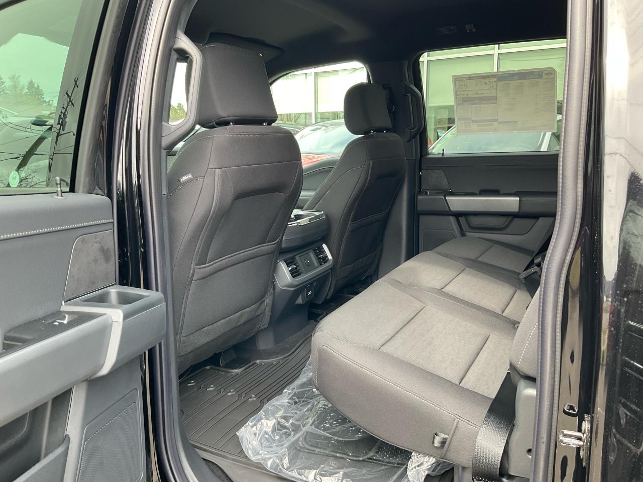 2025 Ford F-150 XLT Photo5
