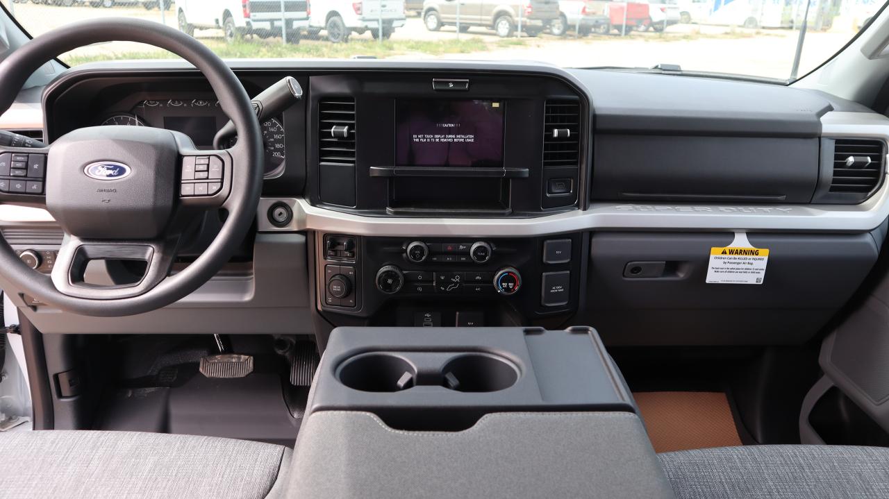 2025 Ford F-350 Super Duty SRW XLT Photo5