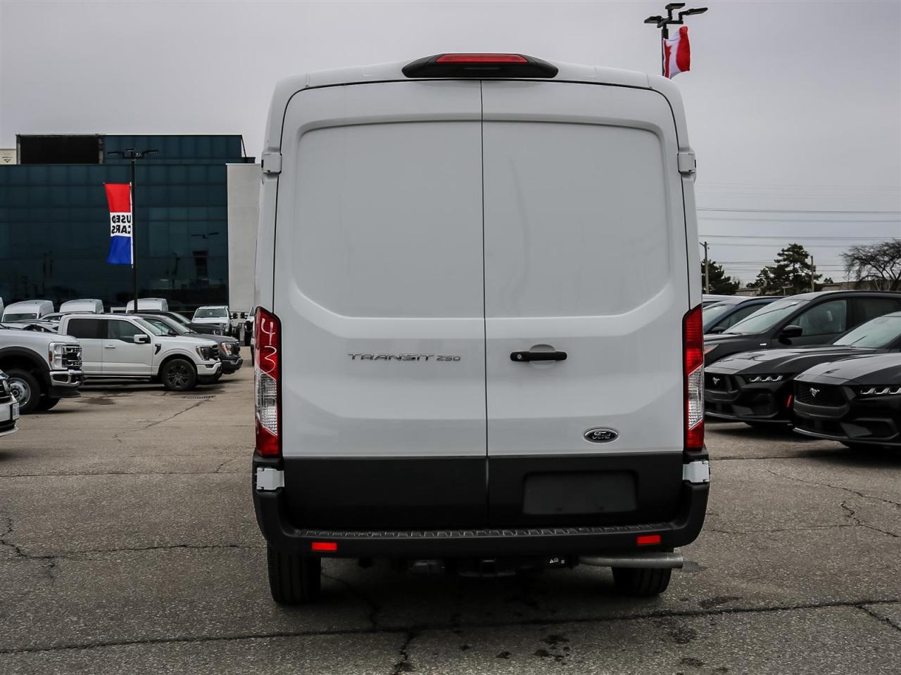 2025 Ford Transit 250  Photo4