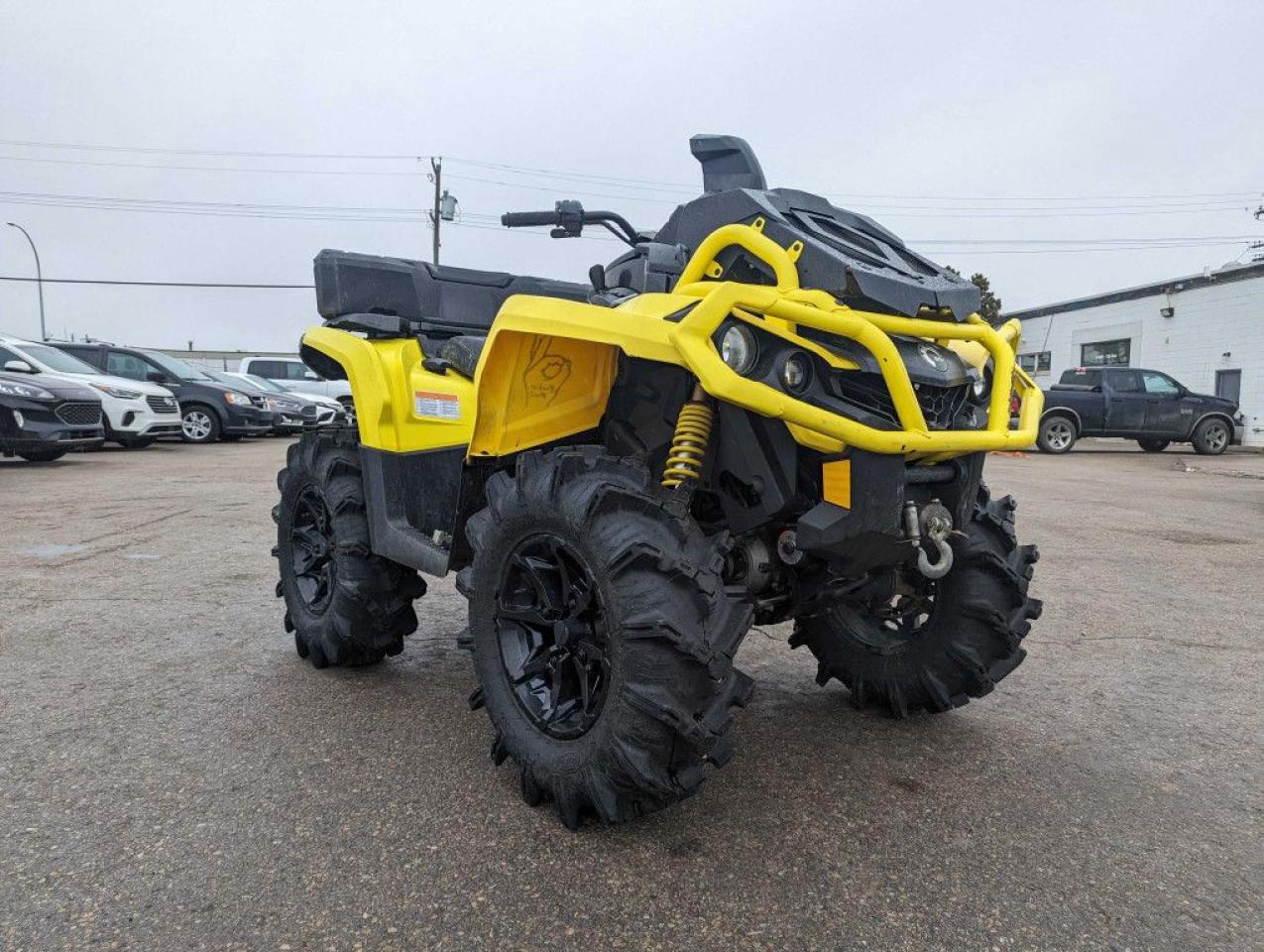 2019 Can-Am Outlander 1000 XT 850 XMR - Photo #2