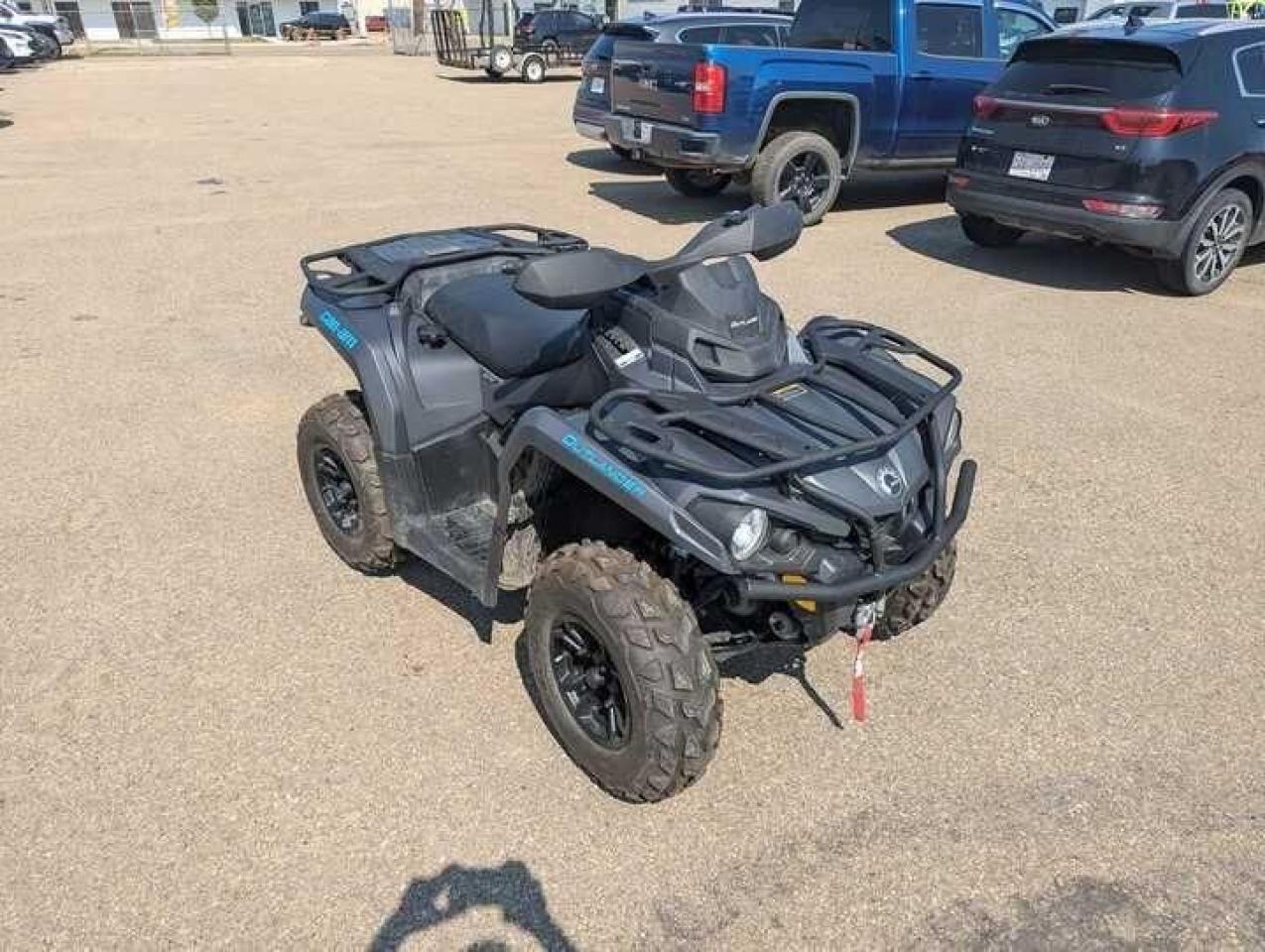 2022 Can-Am Outlander 570 XT DPS $88 B/W - Photo #6