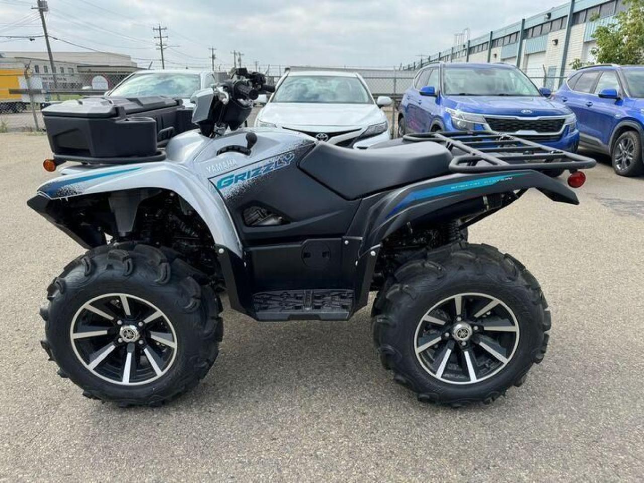 2024 Yamaha Grizzly 700 EPS SE $114 B/W - Photo #3