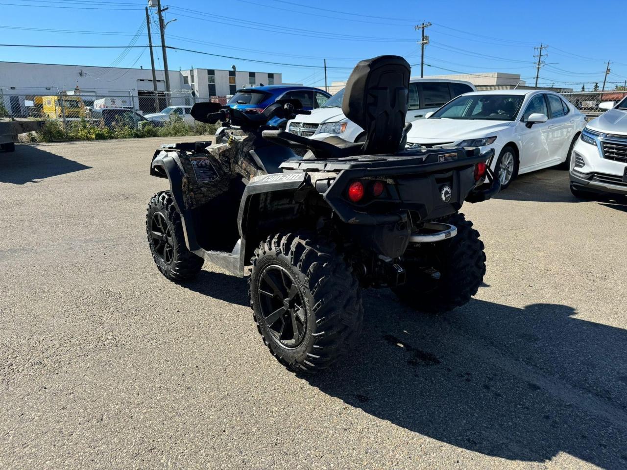 2021 Can-Am Outlander 800 X XT $103 B/W - Photo #7