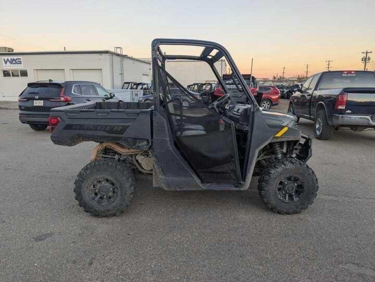 2024 Polaris Ranger 1000 Premium $102 B/W - Photo #8