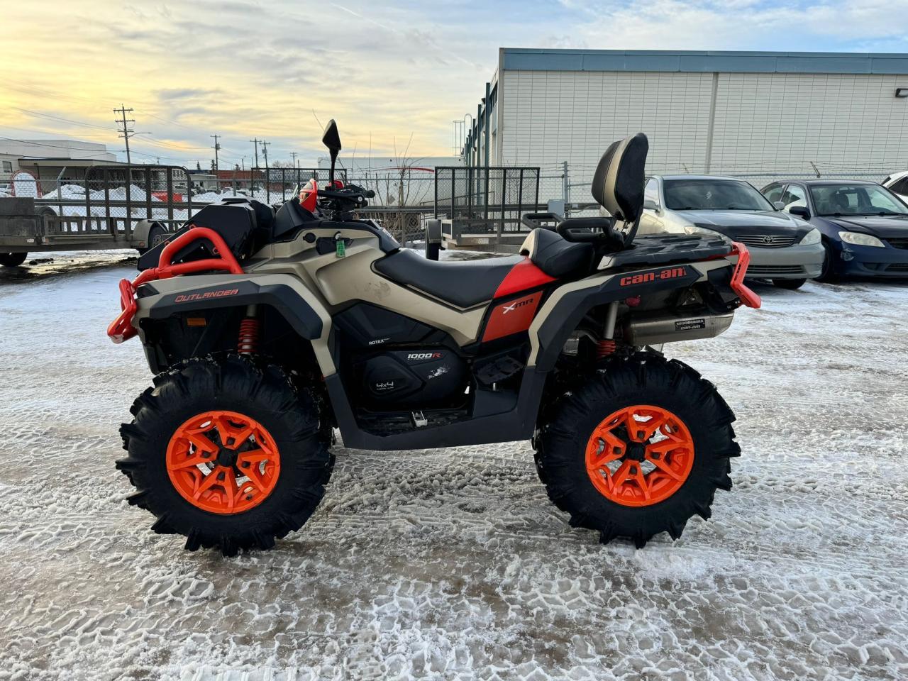 2022 Can-Am Outlander 1000 XMR $111 B/W - Photo #2