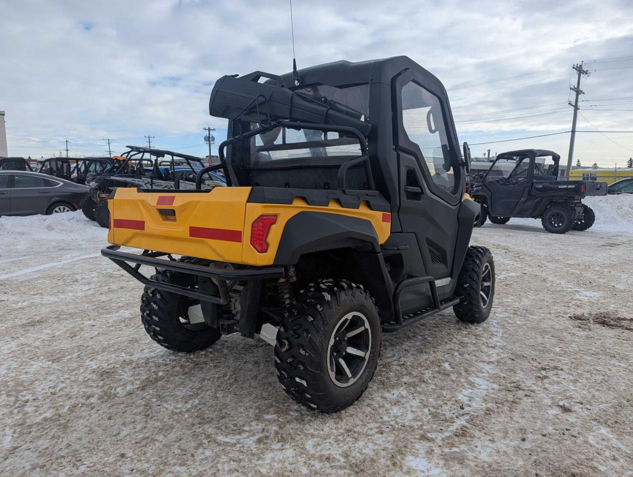 2018 Cub Cadet CHALLENGER 750 $82 B/W - Photo #5