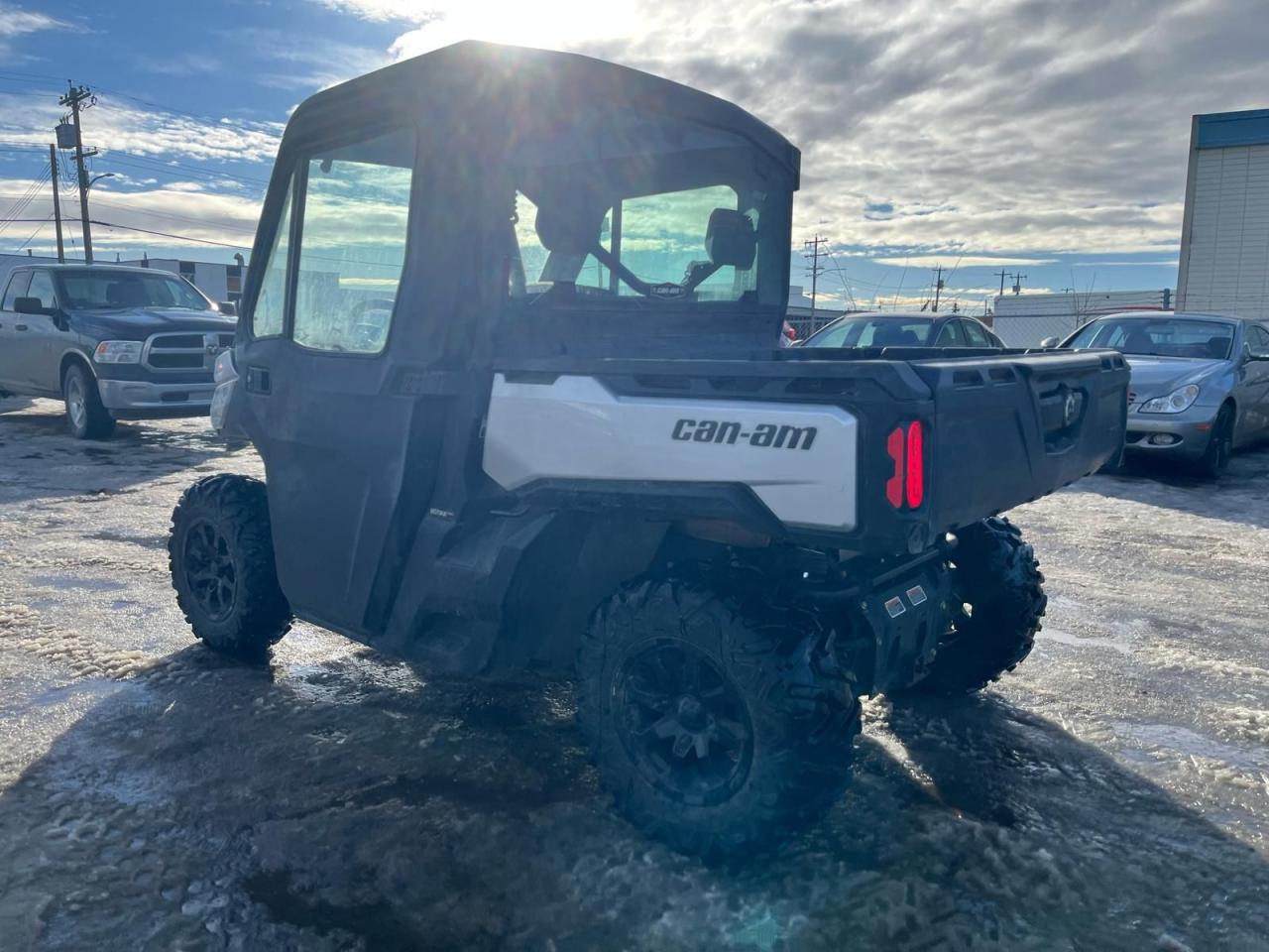 2019 Can-Am Defender HD10 $107 B/W - Photo #5