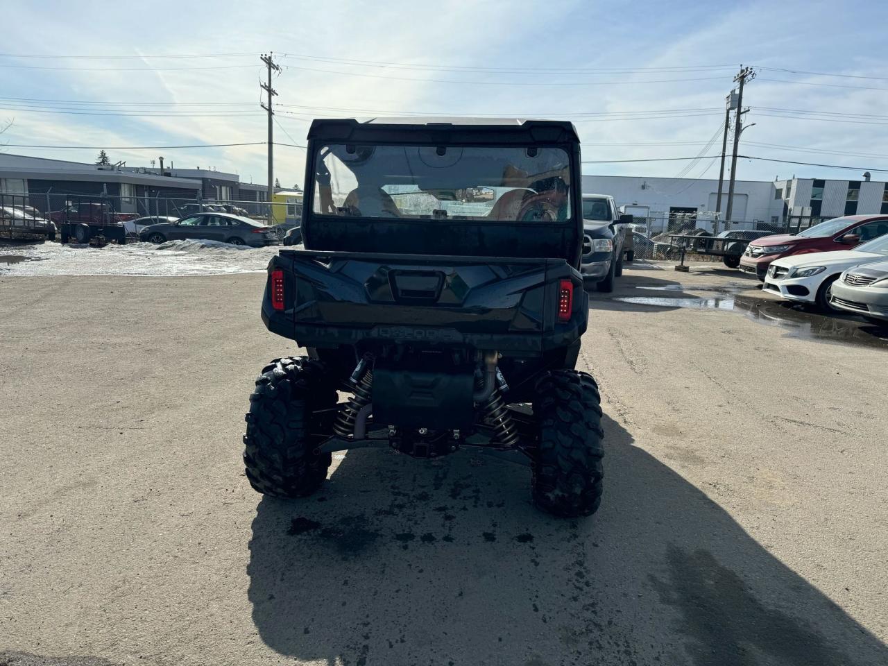 2019 Polaris GENERAL 1000 Ride Command $121 B/W - Photo #7