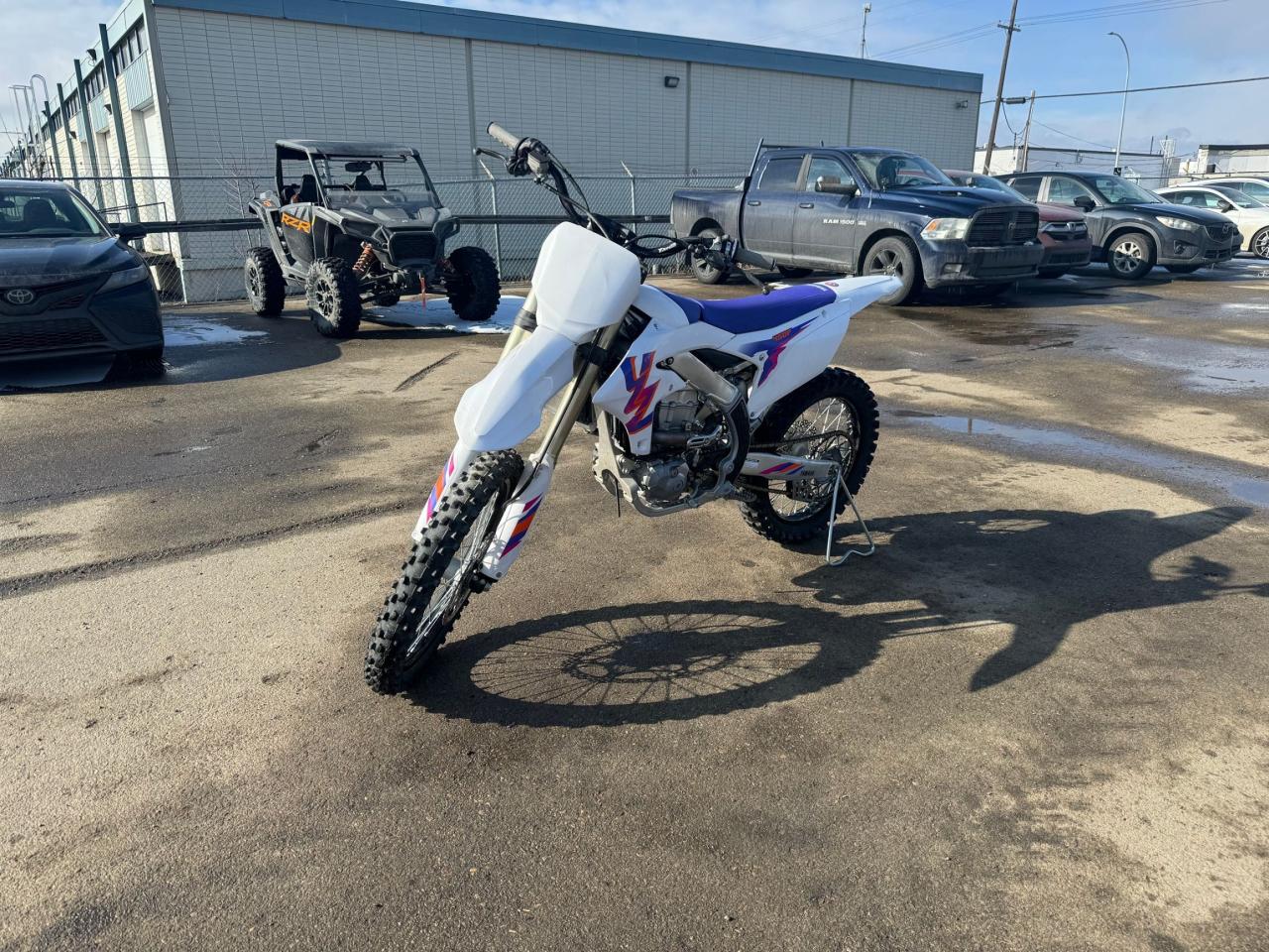 2024 Yamaha YZ450F ANNIVERSARY EDITION $98 B/W - Photo #2