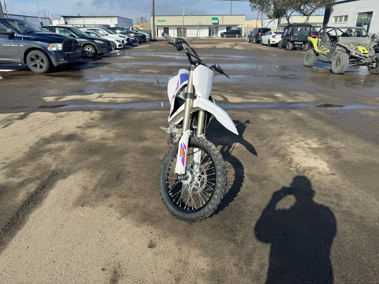 2024 Yamaha YZ450F ANNIVERSARY EDITION $98 B/W - Photo #6