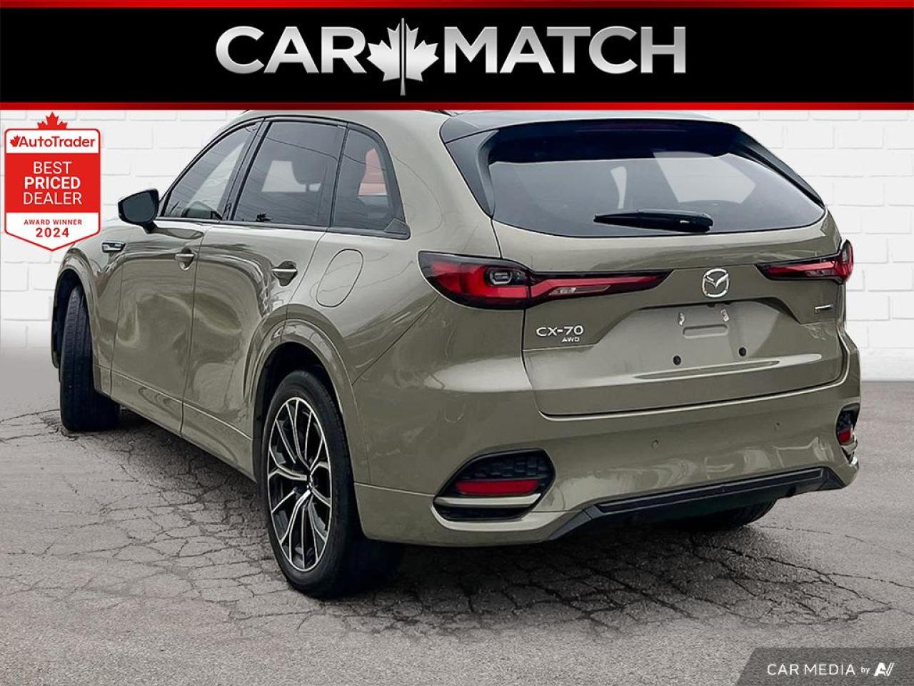 2025 Mazda CX-70 GT / AWD / PANO ROOF / LEATHER / NAV / LOADED - Photo #4