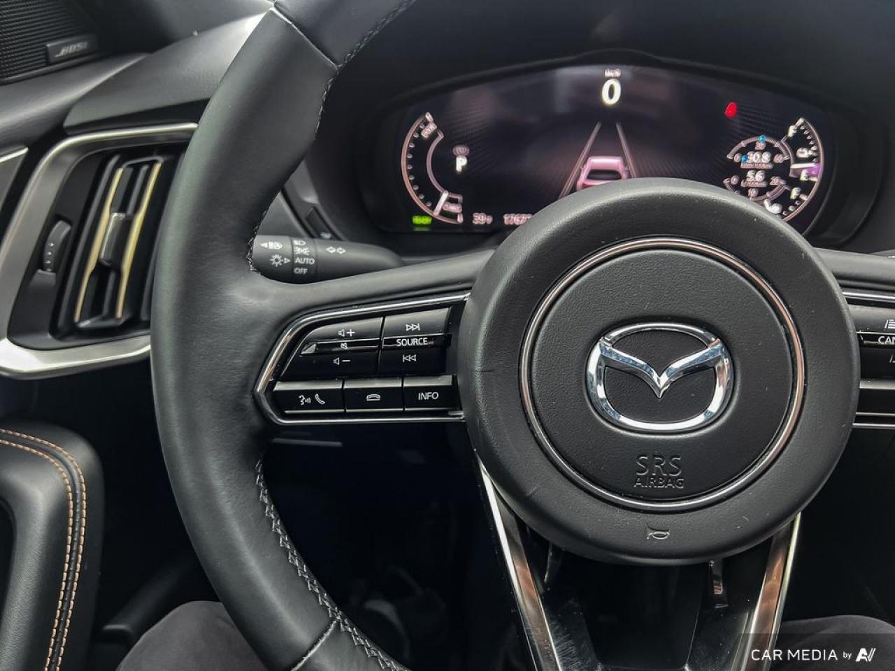 2025 Mazda CX-70 GT / AWD / PANO ROOF / LEATHER / NAV / LOADED - Photo #23