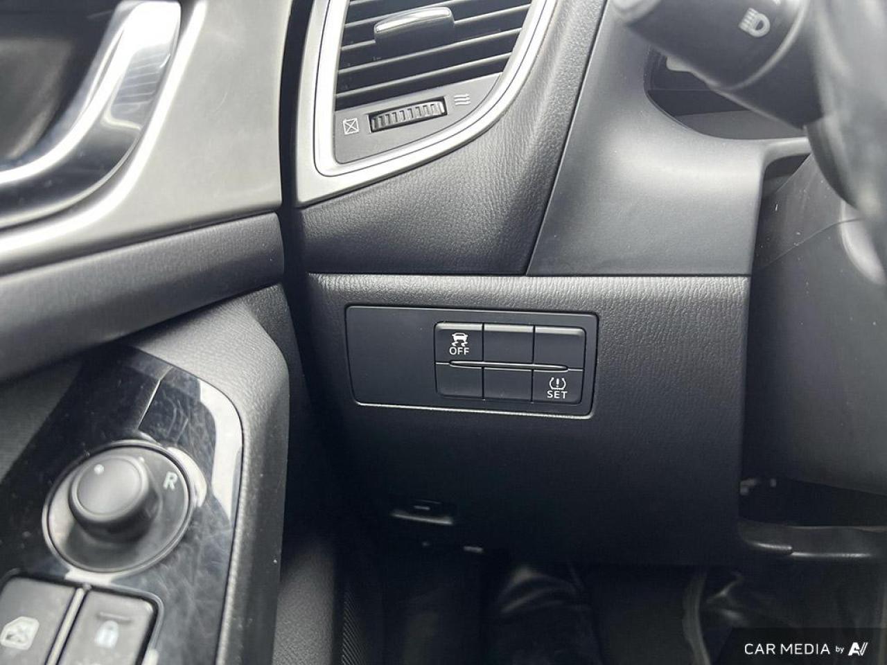 2017 Mazda MAZDA3 GS / HTD SEATS / BACKCAM / ALLOYS - Photo #14