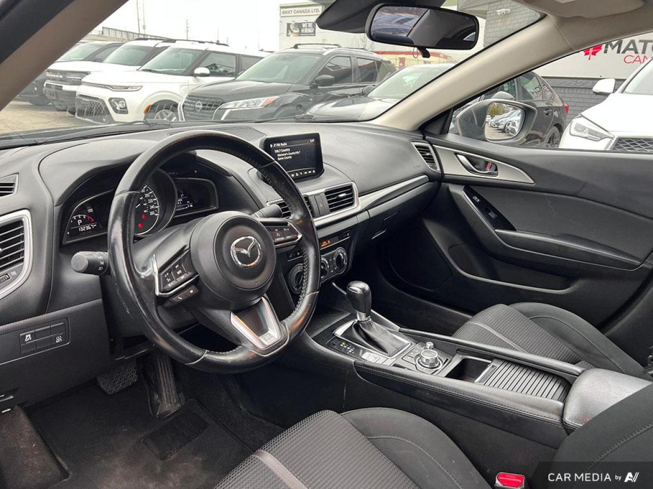 2017 Mazda MAZDA3 GS / HTD SEATS / BACKCAM / ALLOYS - Photo #8