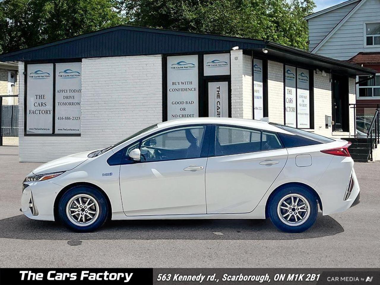 2020 Toyota Prius Prime Upgrade HUD / CAMERA / Apple CarPlay! Photo2