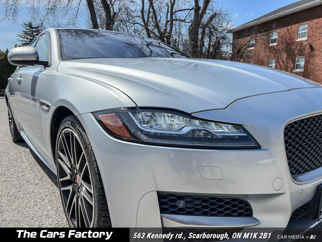2017 Jaguar XF 35t R-Sport Awd - Photo #8