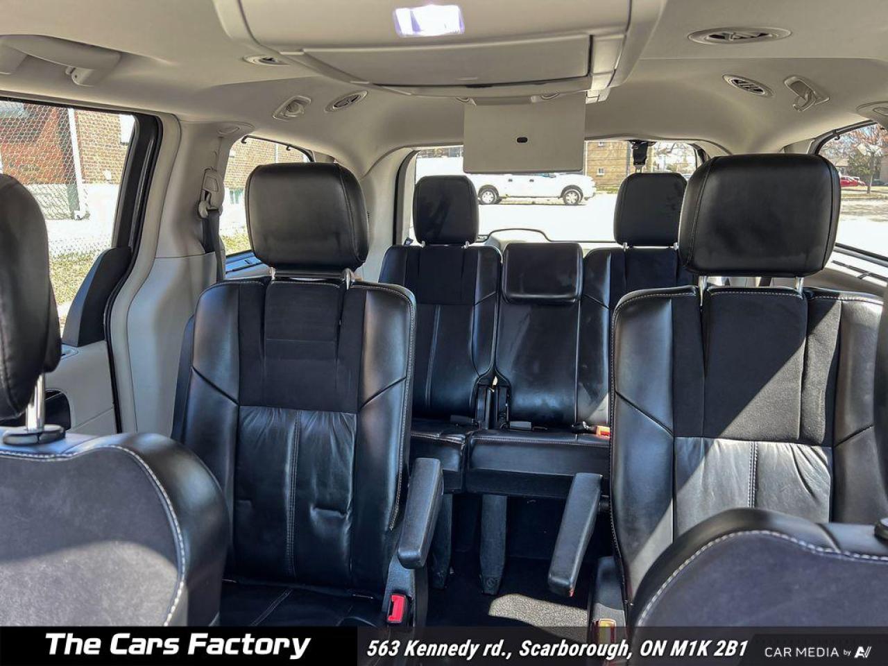 2016 Chrysler Town & Country Limited Leather / Camera / DVD / Navigation! - Photo #23