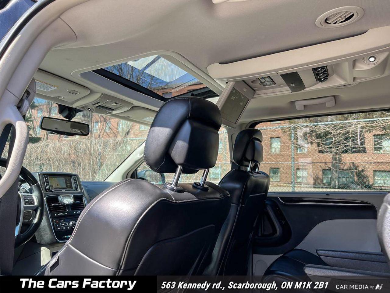 2016 Chrysler Town & Country Limited Leather / Camera / DVD / Navigation! - Photo #20