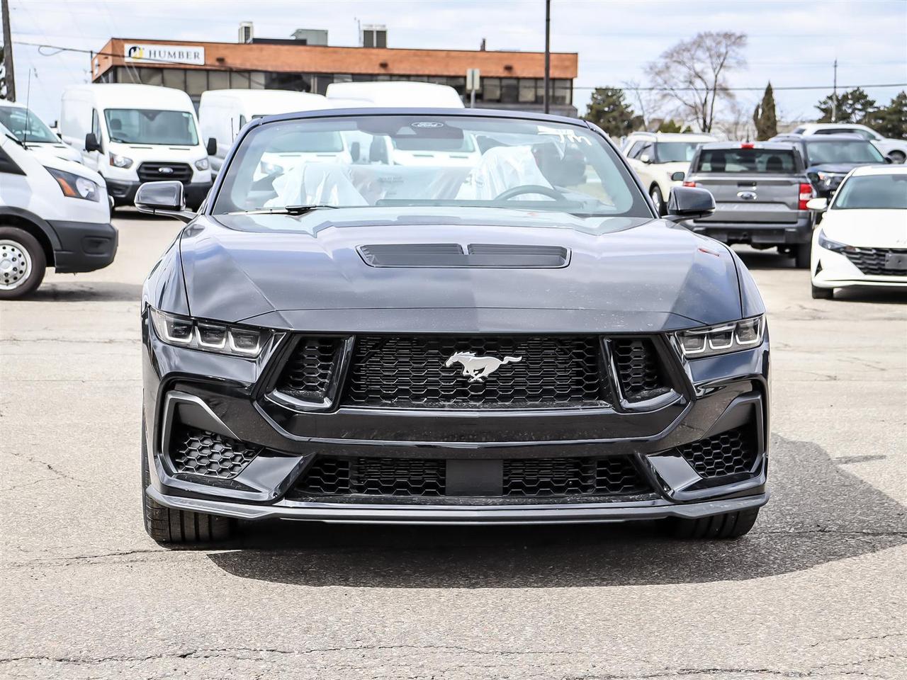 2025 Ford Mustang GT Premium Photo2