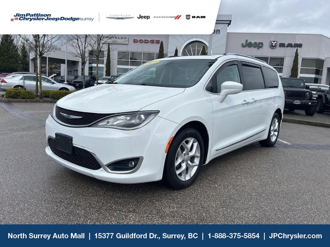 Used 2017 Chrysler Pacifica Touring L, great options and features. for sale in Surrey, BC