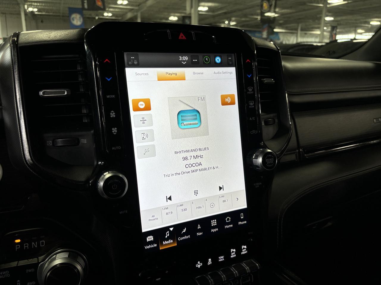2022 RAM 1500 Limited|4X4|V8HEMI|CREW|NAV|ALPINEAUDIO|WOOD|LED|+ - Photo #29