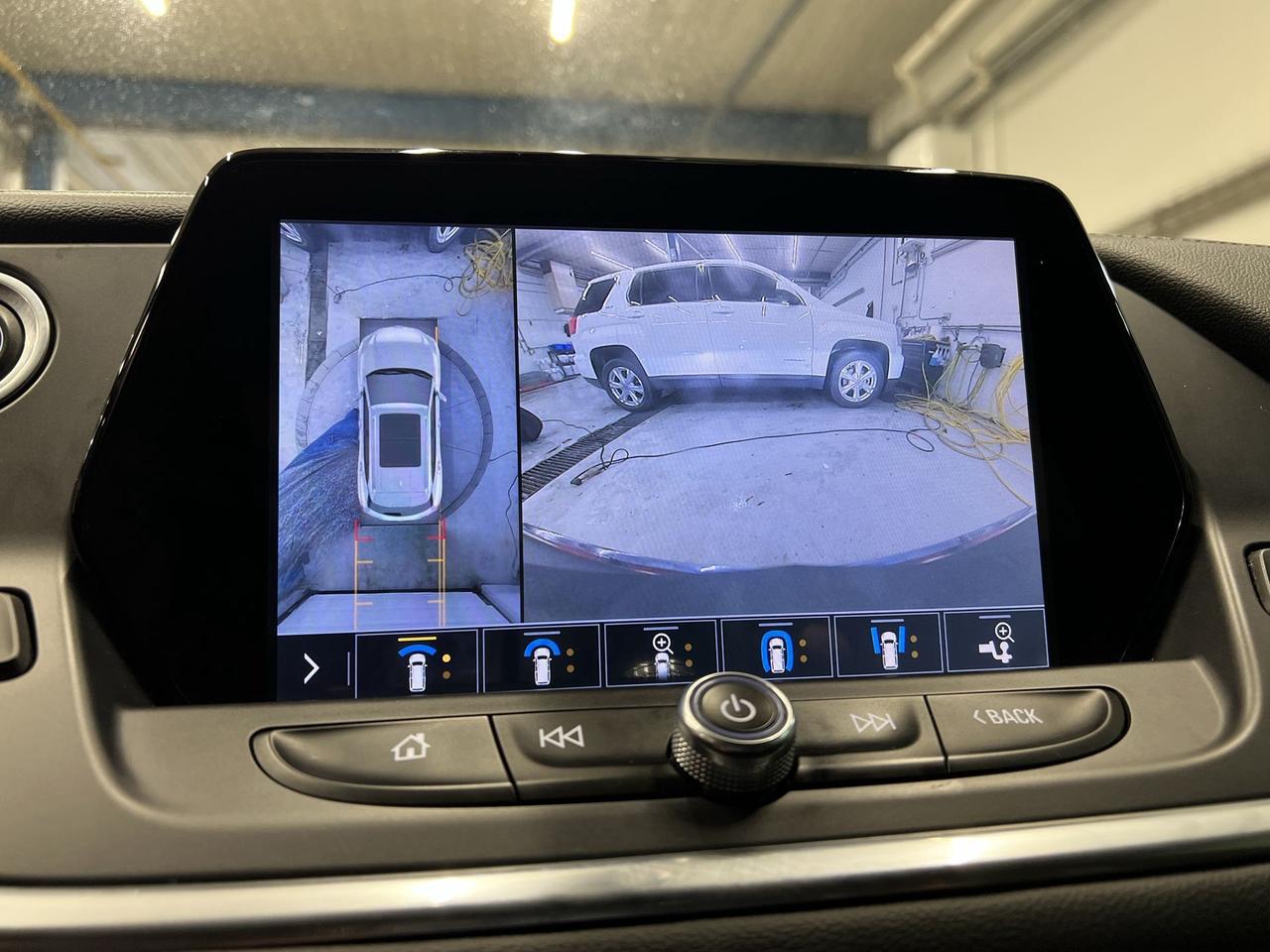 2019 Chevrolet Blazer TRUE NORTH AWD | 3.6L V6 | HTD LEATHER | PANO ROOF Photo