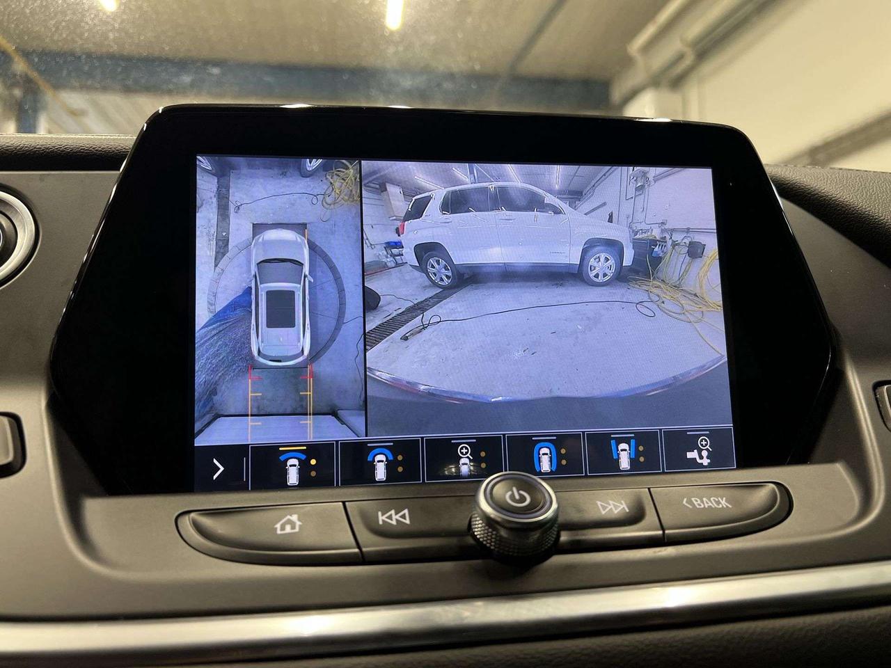 2019 Chevrolet Blazer TRUE NORTH AWD | 3.6L V6 | HTD LEATHER | PANO ROOF Photo