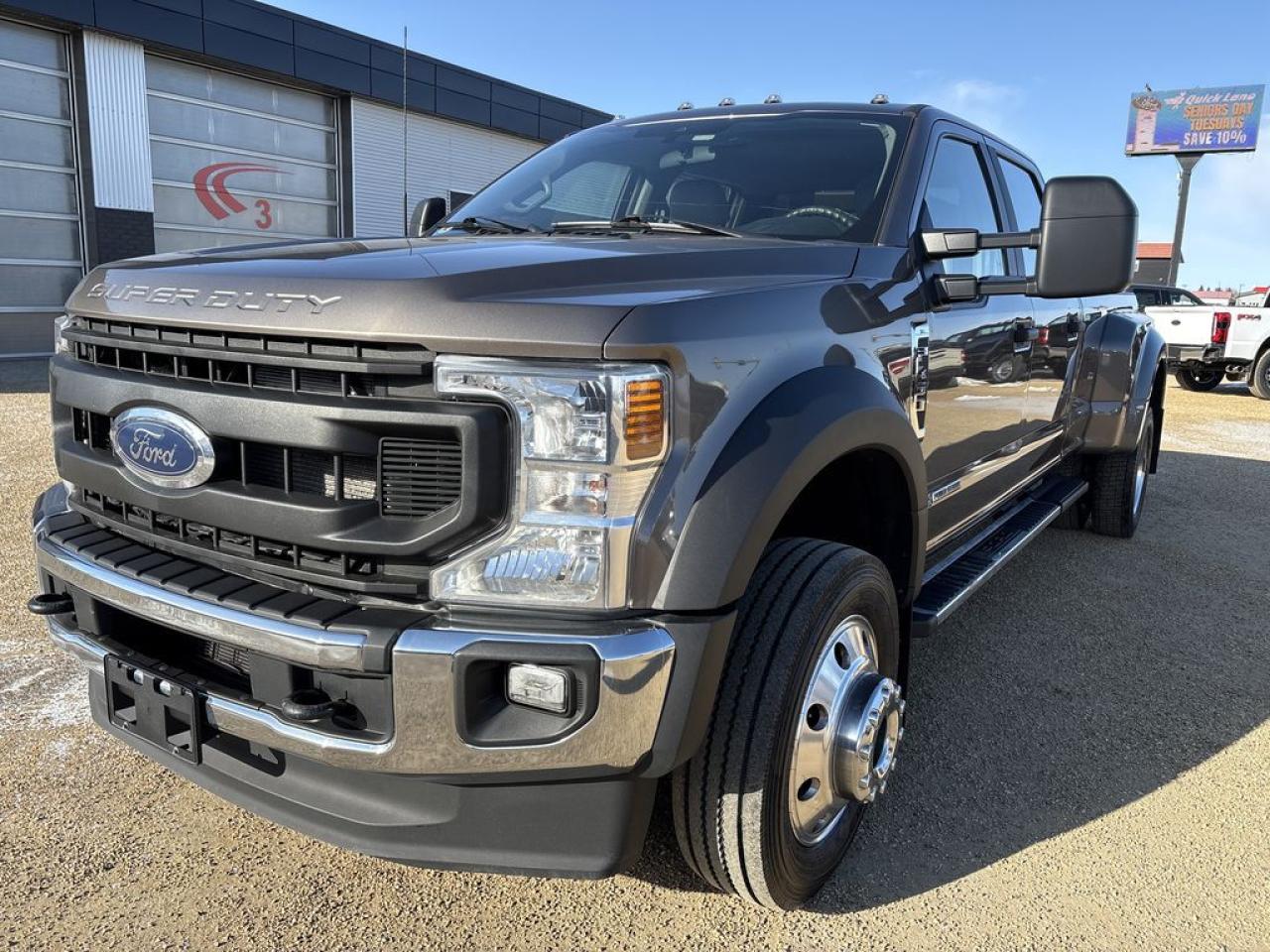 2022 Ford F-450 Super Duty DRW XL Photo1