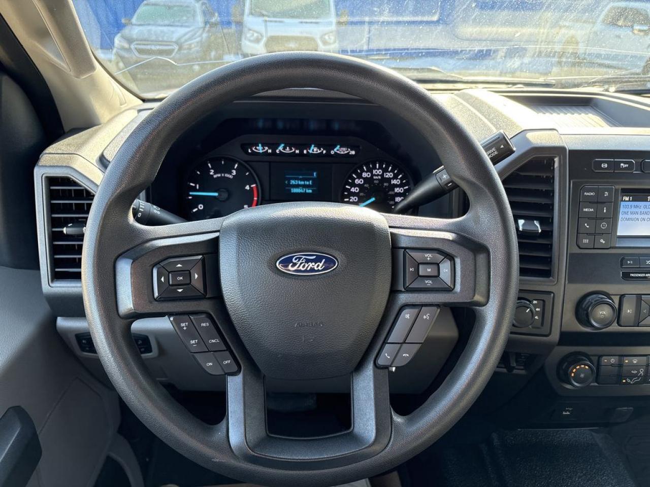 2022 Ford F-450 Super Duty DRW XL Photo5
