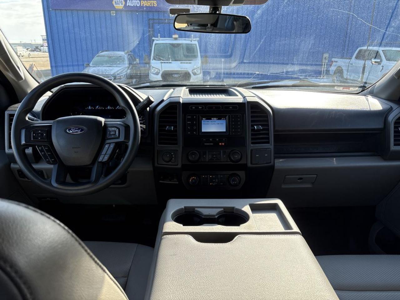 2022 Ford F-450 Super Duty DRW XL Photo5