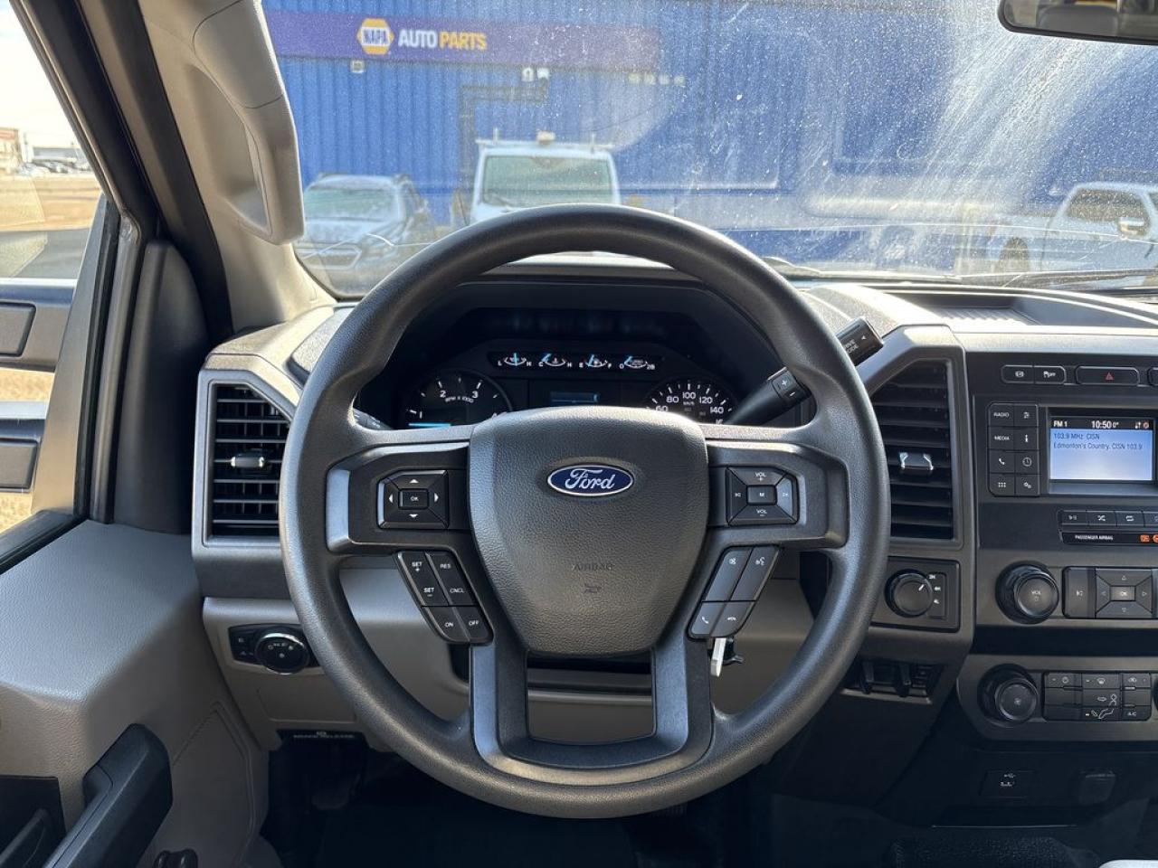 2022 Ford F-450 Super Duty DRW XL Photo5