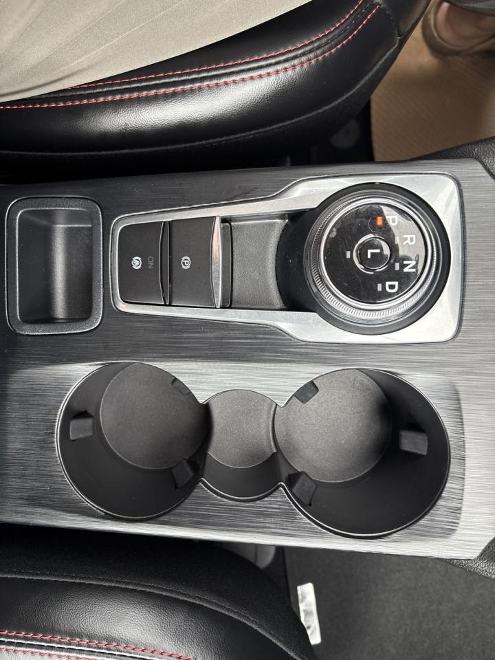 2023 Ford Escape ST-Line Select Photo5
