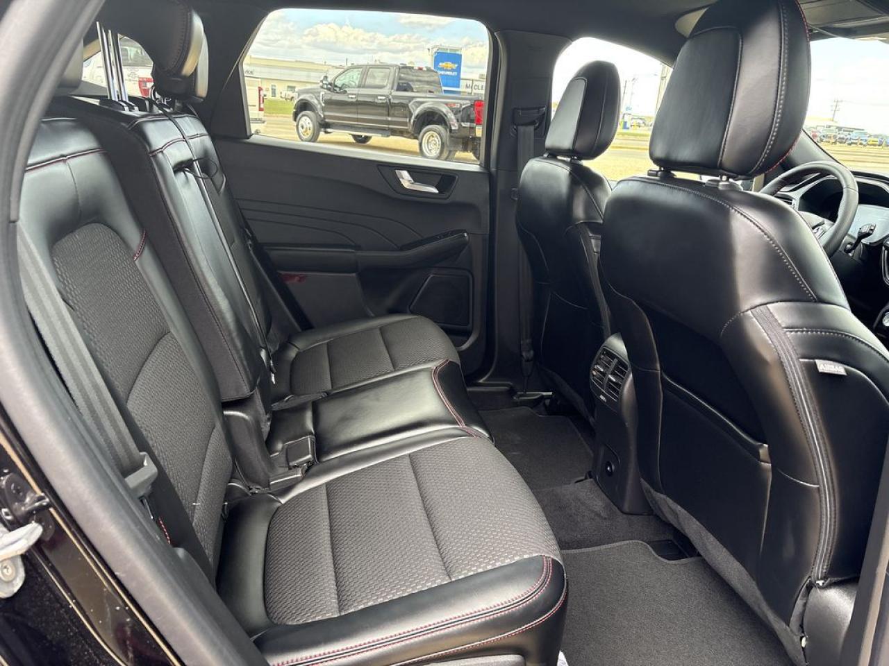 2023 Ford Escape ST-Line Select Photo5
