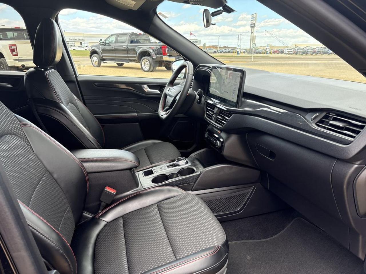 2023 Ford Escape ST-Line Select Photo5